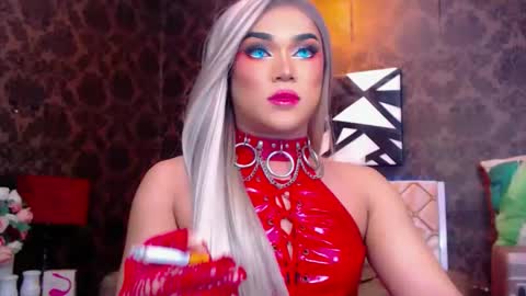 CALL ME STELLA online show from December 4, 2024, 9:07 am