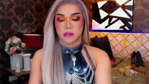 CALL ME STELLA online show from January 9, 2025, 9:59 am