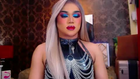 CALL ME STELLA online show from February 2, 2025, 9:40 am