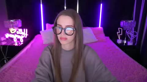 Snapshot of stellahoneywell chatting on October 21, 2025, 12:50 pm stellahoneywell online show from October 21, 2025, 12:50 pm