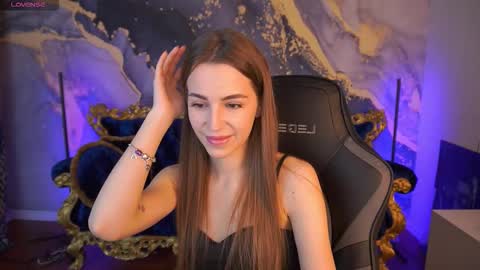 Snapshot of stellahoneywell chatting on October 28, 2025, 1:58 pm stellahoneywell online show from October 28, 2025, 1:58 pm