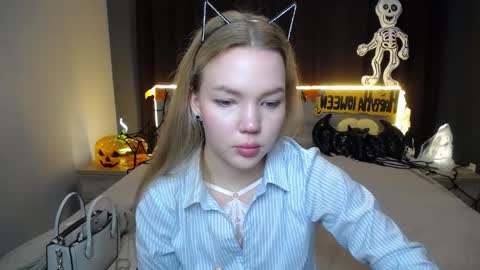 Snapshot of stellalights chatting on October 20, 2025, 12:05 pm stellalights online show from October 20, 2025, 12:05 pm