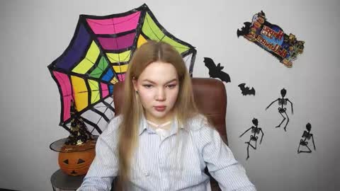 Snapshot of stellalights chatting on October 22, 2025, 12:16 pm stellalights online show from October 22, 2025, 12:16 pm