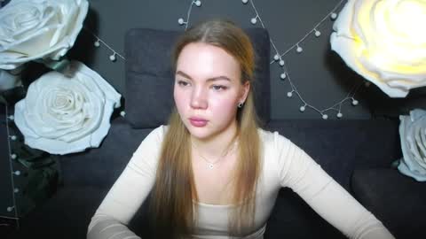 Snapshot of stellalights chatting on November 26, 2025, 1:45 pm stellalights online show from November 26, 2025, 1:45 pm