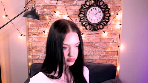 Stellary online show from December 19, 2024, 2:02 pm