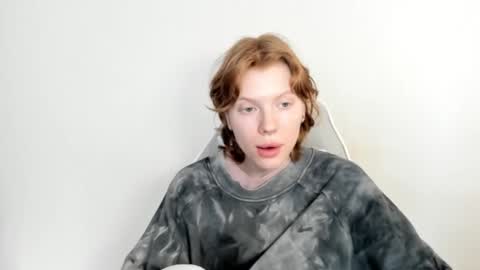 S T E L L A online show from February 9, 2026, 9:02 am