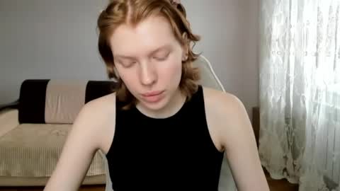 Snapshot of stellaswen chatting on April 19, 2026, 11:20 am S T E L L A online show from April 19, 2026, 11:20 am