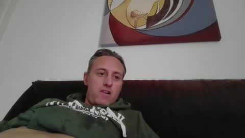 Snapshot of sten015 chatting on December 4, 2025, 1:31 pm sten015 online show from December 4, 2025, 1:31 pm