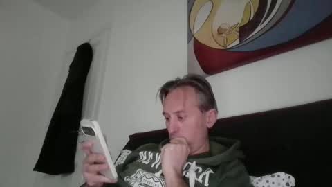 Snapshot of sten015 chatting on January 8, 2026, 1:02 pm sten015 online show from January 8, 2026, 1:02 pm