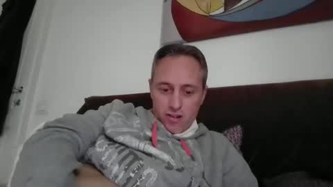 Snapshot of sten015 chatting on February 5, 2026, 1:27 pm sten015 online show from February 5, 2026, 1:27 pm