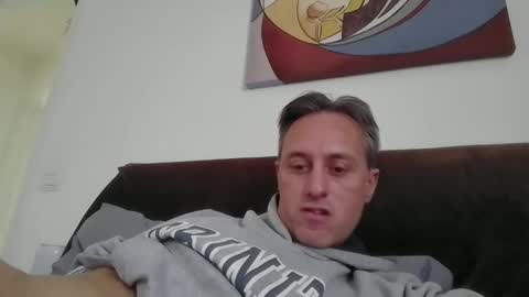 Snapshot of sten015 chatting on February 17, 2026, 1:40 pm sten015 online show from February 17, 2026, 1:40 pm