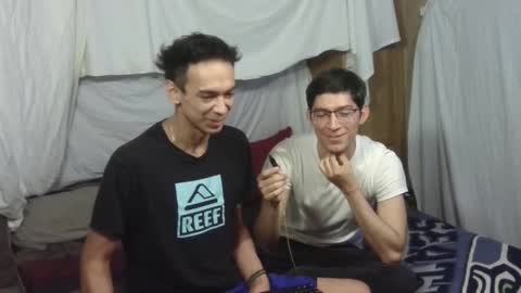 Snapshot of stepbrosplay chatting on September 18, 2025, 9:39 pm Stepbrosplay online show from September 18, 2025, 9:39 pm
