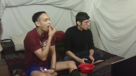 Snapshot of stepbrosplay chatting on October 4, 2025, 3:59 am Stepbrosplay online show from October 4, 2025, 3:59 am