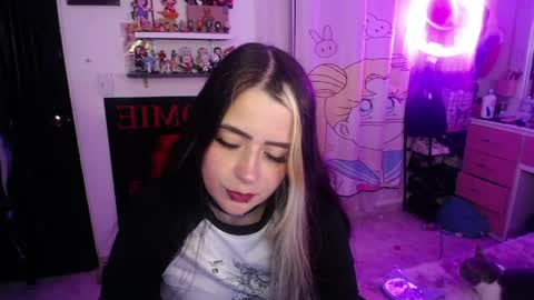 Snapshot of stephani_rousso chatting on May 16, 2026, 12:51 am joha cosmo online show from May 16, 2026, 12:51 am