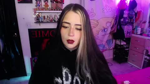 Snapshot of stephani_rousso chatting on May 17, 2026, 11:01 pm joha cosmo online show from May 17, 2026, 11:01 pm