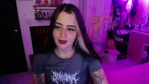 Snapshot of stephani_rousso chatting on June 11, 2026, 11:36 pm joha cosmo online show from June 11, 2026, 11:36 pm