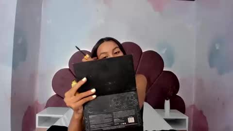 Stefff  online show from March 20, 2026, 4:23 pm