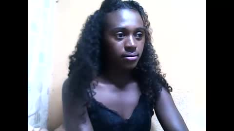stephania12112343 online show from May 26, 2026, 12:45 pm