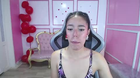 Stephania online show from March 9, 2025, 11:36 am