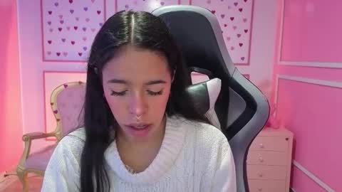 Stephania online show from September 23, 2025, 11:35 am