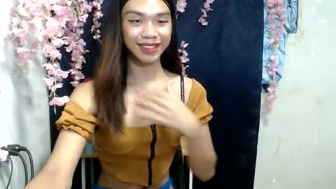 stephanie_zee online show from May 21, 2026, 2:24 pm