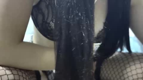 Snapshot of stephaniequijano2002 chatting on November 4, 2025, 4:00 am Evanoir  online show from November 4, 2025, 4:00 am