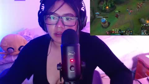 Snapshot of stephanifox chatting on December 16, 2024, 12:26 am Stephanie online show from December 16, 2024, 12:26 am
