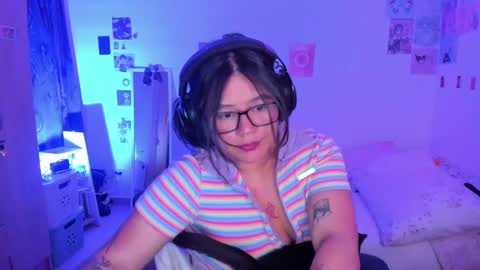 Snapshot of stephanifox chatting on January 25, 2025, 7:06 am Stephanie online show from January 25, 2025, 7:06 am