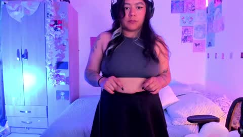Snapshot of stephanifox chatting on February 26, 2025, 6:21 pm Stephanie online show from February 26, 2025, 6:21 pm