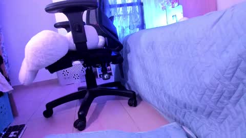 Snapshot of stephanifox chatting on February 26, 2025, 9:27 pm Stephanie online show from February 26, 2025, 9:27 pm