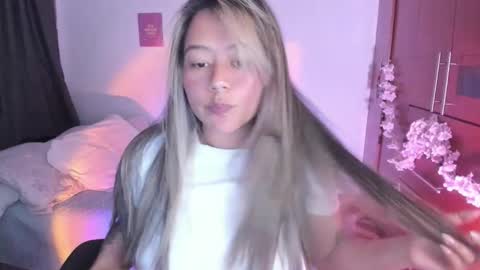 Snapshot of stephanifox chatting on September 28, 2025, 12:16 am Stephanie online show from September 28, 2025, 12:16 am