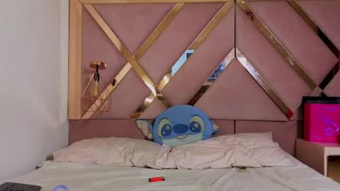 Snapshot of stephany_grand chatting on April 23, 2026, 7:27 pm stephany_grand online show from April 23, 2026, 7:27 pm