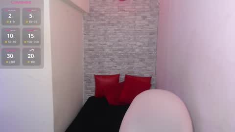 stephany_rodriguez_ online show from October 20, 2025, 1:00 pm