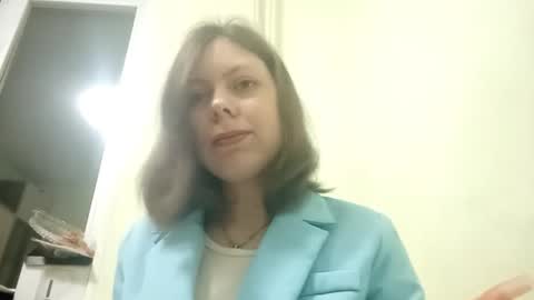 Snapshot of stephanyfuerte chatting on December 3, 2025, 5:44 pm Jessica online show from December 3, 2025, 5:44 pm