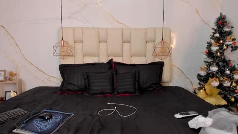 Stefanny online show from December 21, 2024, 1:36 am