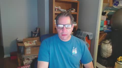 stephenhal9 online show from December 19, 2025, 7:04 am