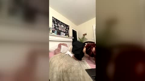 stephielynnnnn online show from May 23, 2026, 2:54 pm
