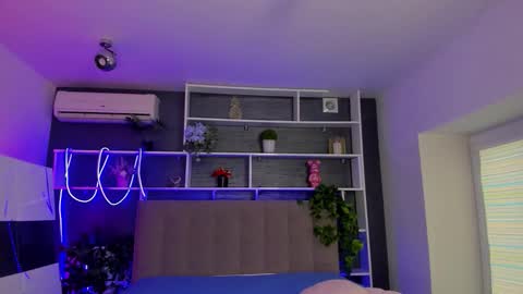 Snapshot of stephierousee chatting on February 24, 2026, 6:11 am Stephie online show from February 24, 2026, 6:11 am