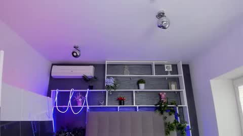 Stephie online show from March 20, 2026, 6:29 am