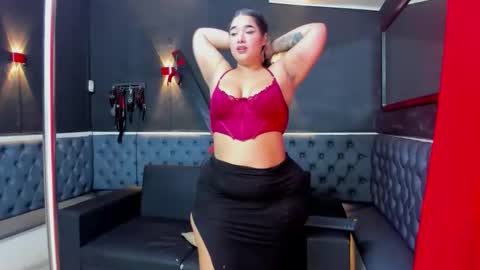 stephy_anzel online show from November 13, 2025, 8:52 pm