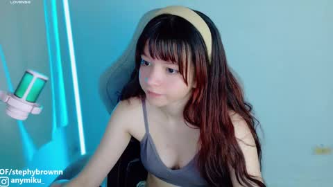 Snapshot of stephybrown chatting on February 5, 2025, 3:23 am stephy online show from February 5, 2025, 3:23 am