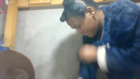 sterina0102 online show from June 12, 2026, 8:08 pm