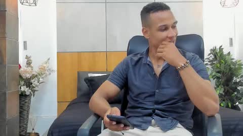 Snapshot of sterling_magnus chatting on March 2, 2026, 8:04 pm online show from March 2, 2026, 8:04 pm