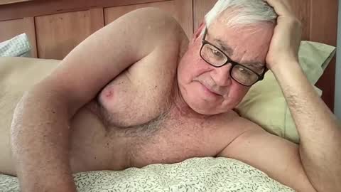 Snapshot of steve988279 chatting on February 15, 2025, 3:28 pm Steve online show from February 15, 2025, 3:28 pm