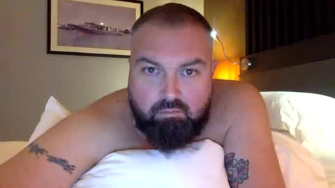 steve__1980 online show from December 15, 2025, 12:31 pm