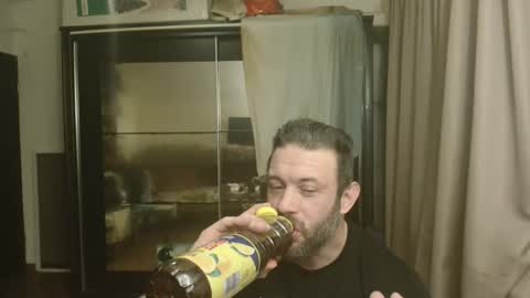 Snapshot of stevebulkzor chatting on May 20, 2026, 12:17 am Steve Oakenshield son of John son of Vasyl online show from May 20, 2026, 12:17 am
