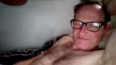 Snapshot of steviehard7 chatting on January 17, 2025, 4:39 am steviehard7 online show from January 17, 2025, 4:39 am