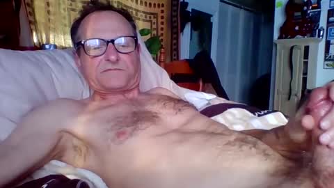 Snapshot of steviehard7 chatting on February 8, 2025, 11:24 pm steviehard7 online show from February 8, 2025, 11:24 pm
