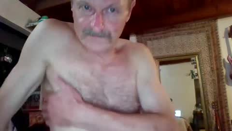 Snapshot of steviehard7 chatting on October 4, 2025, 7:17 am steviehard7 online show from October 4, 2025, 7:17 am