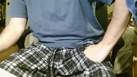 Chillguy online show from April 28, 2026, 5:01 am